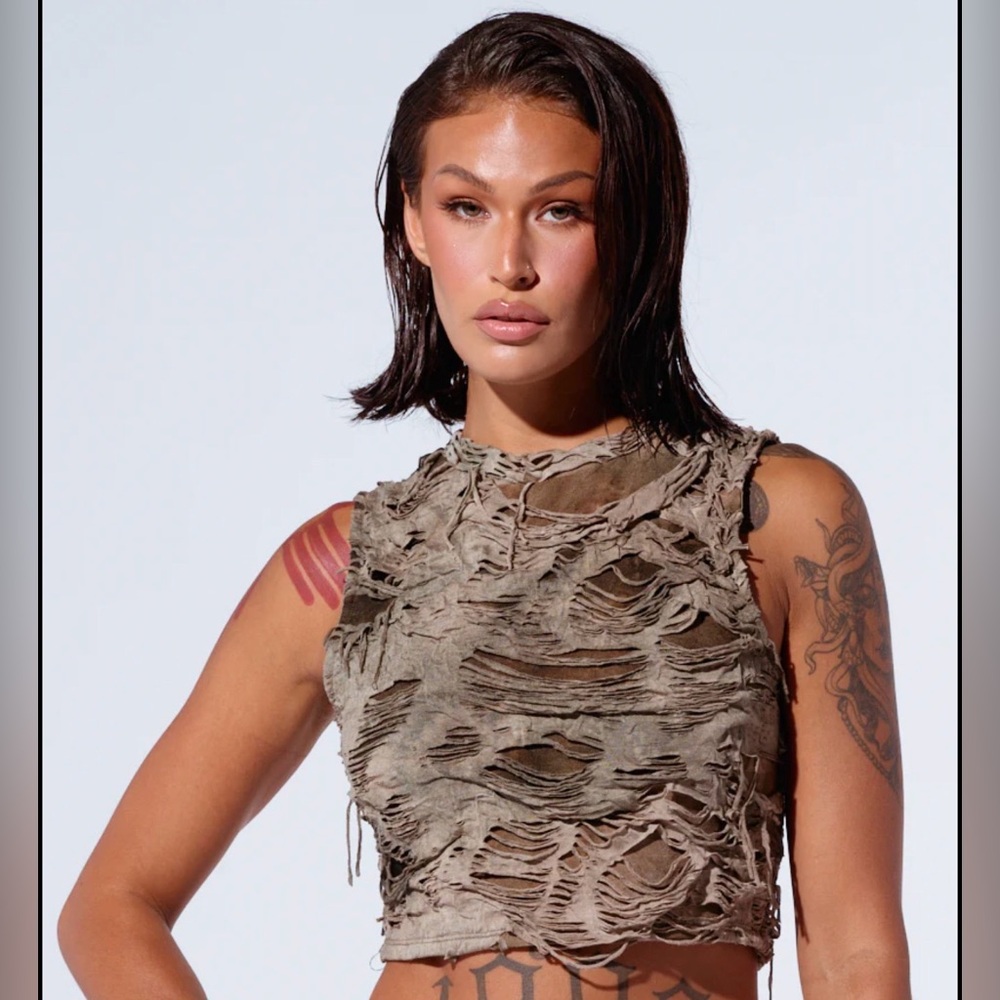 BRAND NEW ~ Akira Distressed Sleeveless Crop Top - Olive